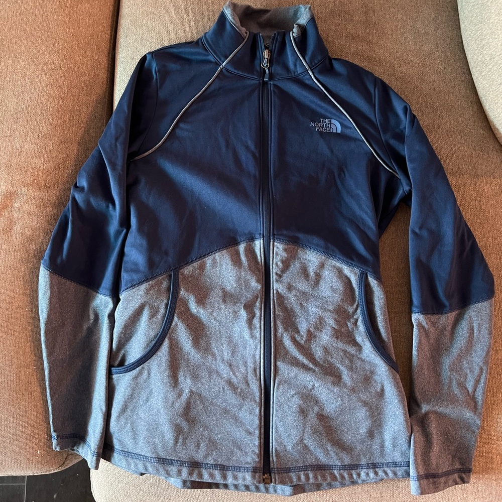 north face blue color block fitted hiking jacket